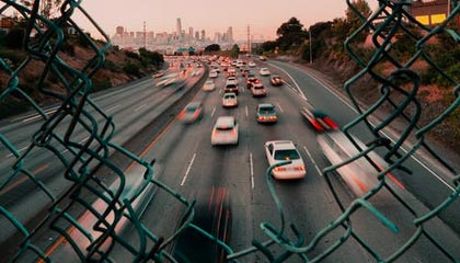 华泰柏瑞基金管理有限公司 关于旗下基金投资关联方承销期内 承销证券的公告