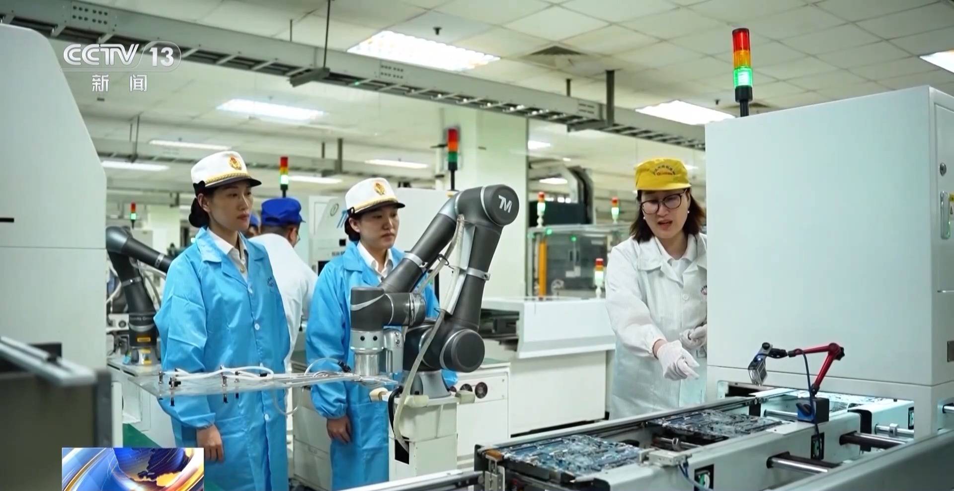 我国外贸逆势实现“三个首次” 背后有哪些因素在支撑?