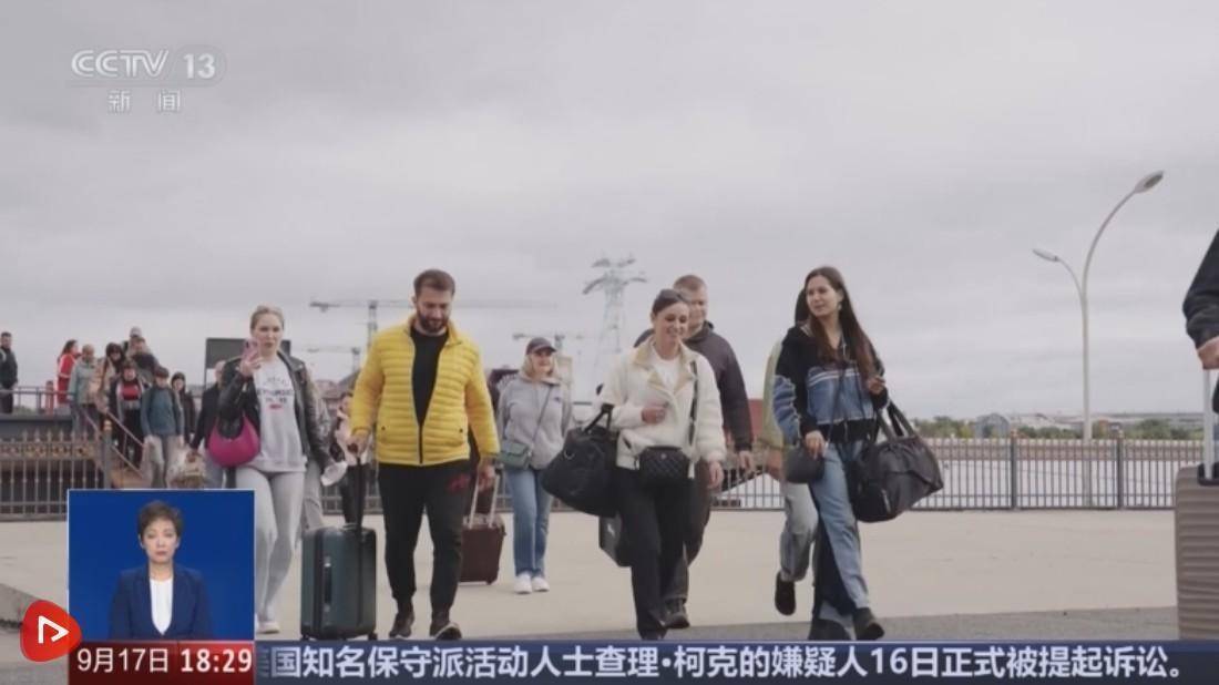 对俄免签刚落地 边境口岸迎大批俄游客