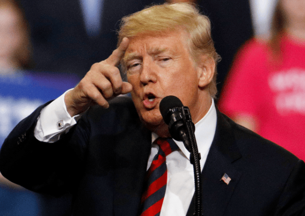 行程结束,特朗普火速离开英国,临走前送给普京19个字,中方的一番表态斩钉截铁