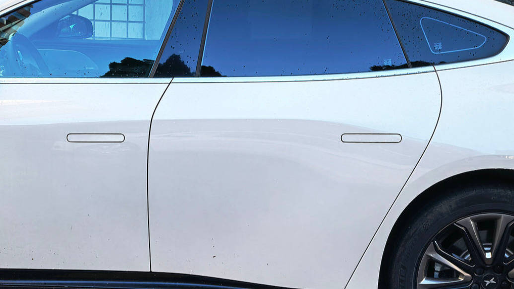 强制性国标就要来了!任何状态下应具备手部操作空间,惹了众怒的电动隐藏式门把手或即将退场