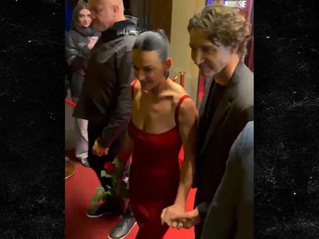 著名天后级歌手公开恋情!男方系加拿大前总理,今年3月刚辞职