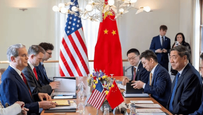 中美吉隆坡会谈,美方施压未果,贝森特的愿望落空,中方用八个字评价!